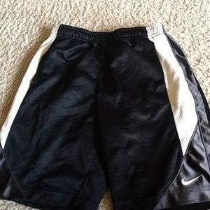Boys Nike shorts size 7